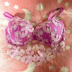Victoria’s Secret Bra 34DD
